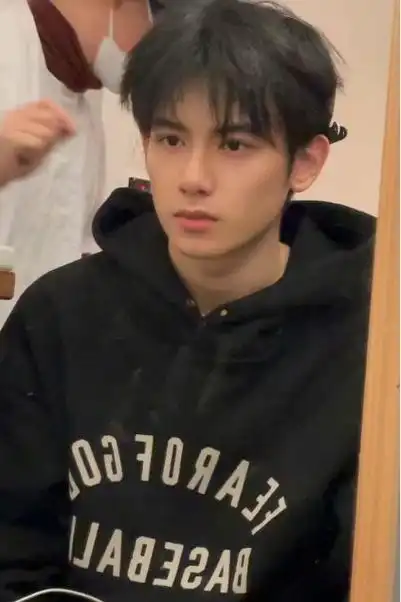 胡先煦,你长大了嘿嘿嘿!