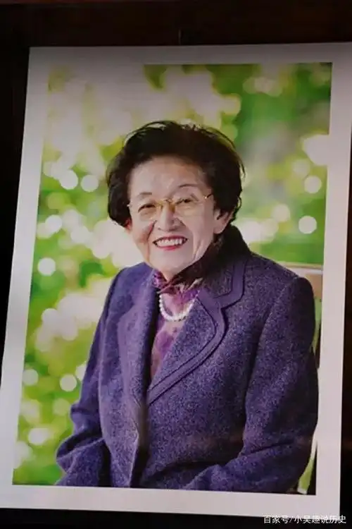 日本"皇女"15岁和低能儿联姻,25岁被卖给煤老板,一生颠沛流离