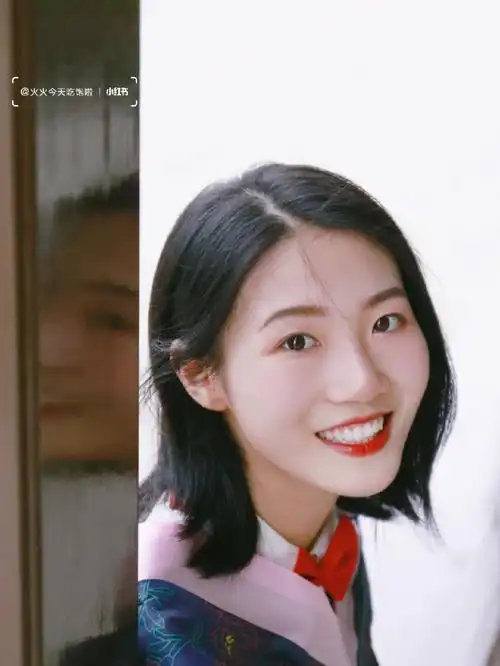 青春里你那最灿烂的笑容给了谁