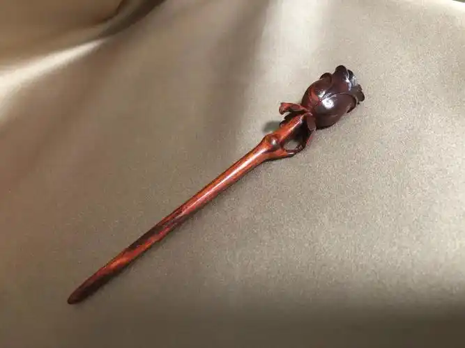 簪子绾发  #玫瑰花 #黄小姐_4557好多宝贝私信说想看上头效果,我詹换