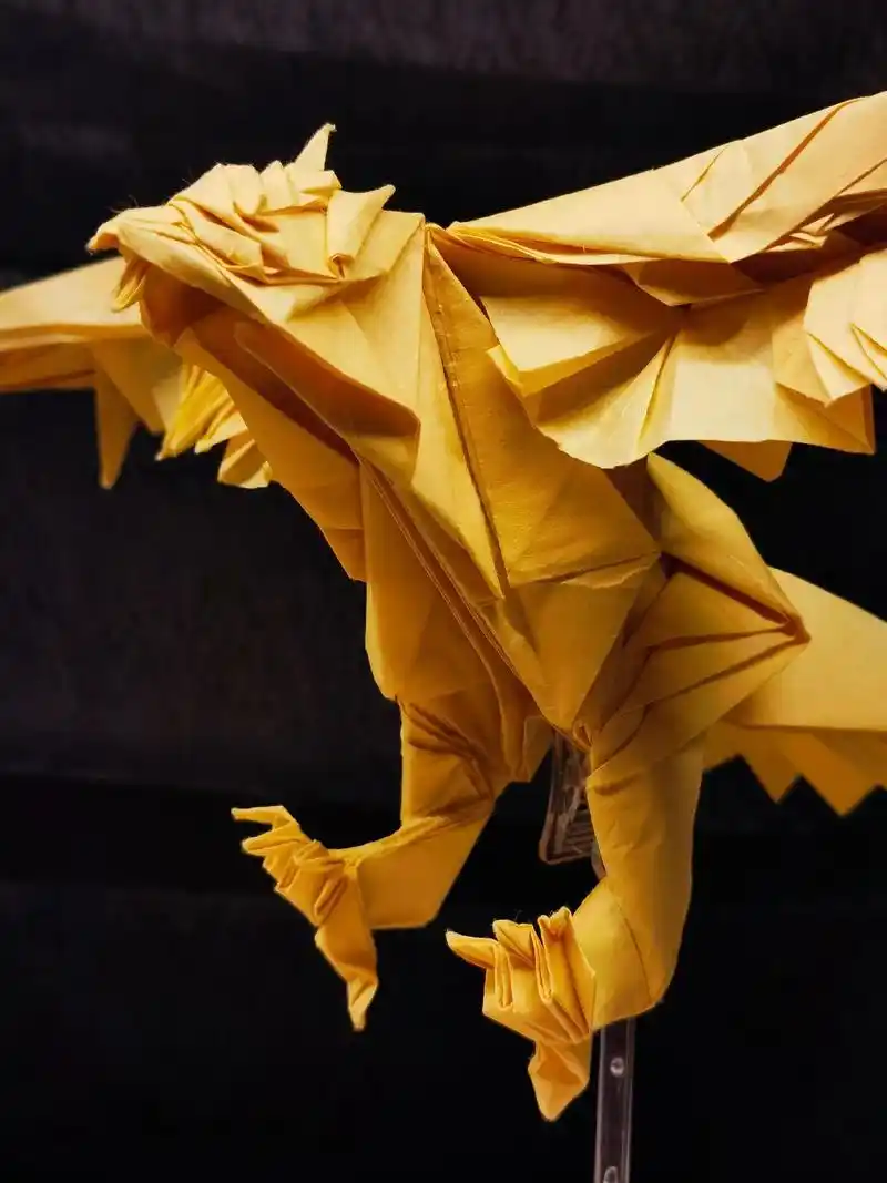 折纸雄鹰.我喜爱鹰,特别是那些爱在山林之间穿梭的鹰.它们有着 - 抖音