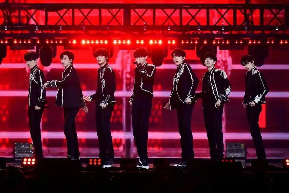 组图:2020新浪微博之夜 时代少年团舞台唱跳活力十足_高清图集_新浪网