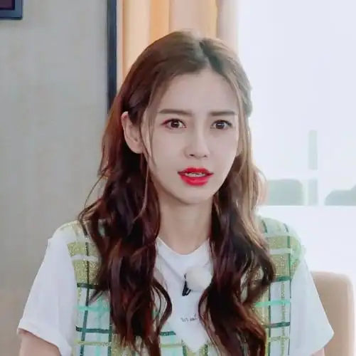 杨颖头像by星期三