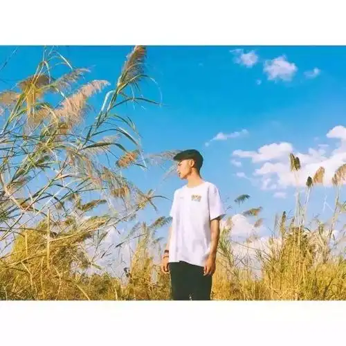 情侣头像从前很慢一生只够爱一个人