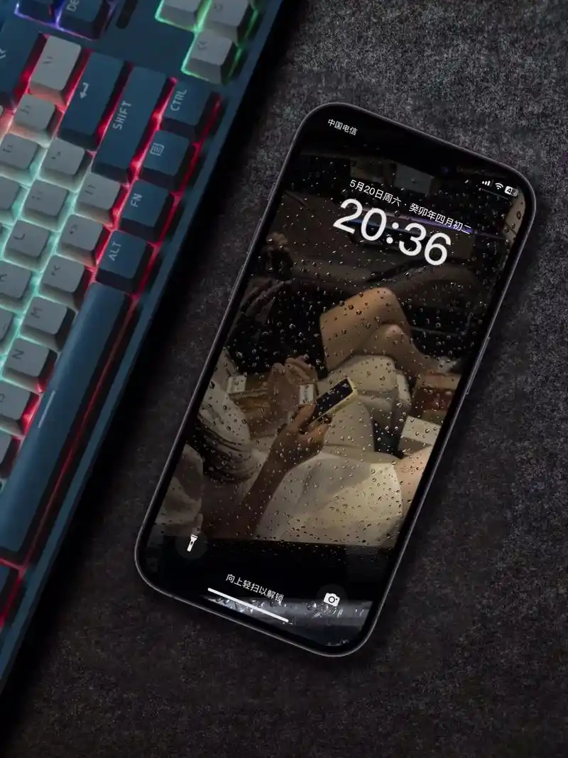 氛围感壁纸#手机锁屏 #黑白系 #氛围感 - 抖音