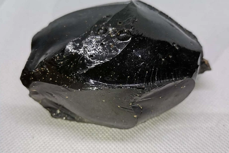 【杂项鉴赏】珍稀玻璃陨石一组