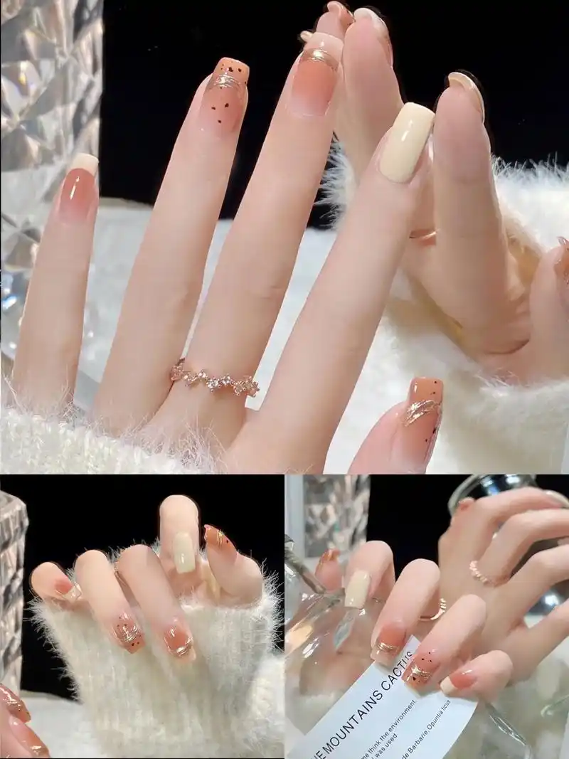 裸色系高级耐看#裸色美甲#浅色系 #美甲分享##日常美甲#美 - 抖音