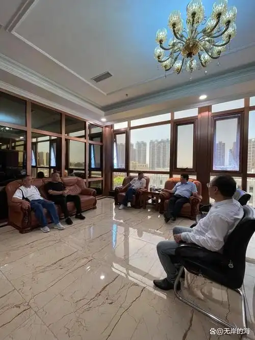 副院长白金龙,副院长李承安,一行四个驱车来到大连金普新区,海神岛