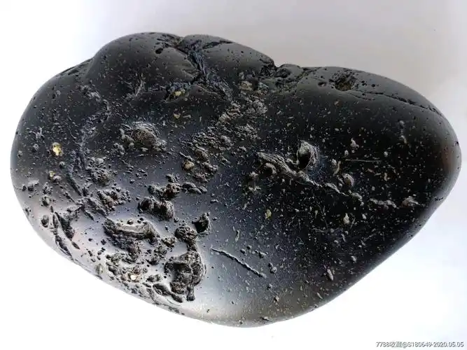 月球黑金刚陨石-陨石-7788收藏