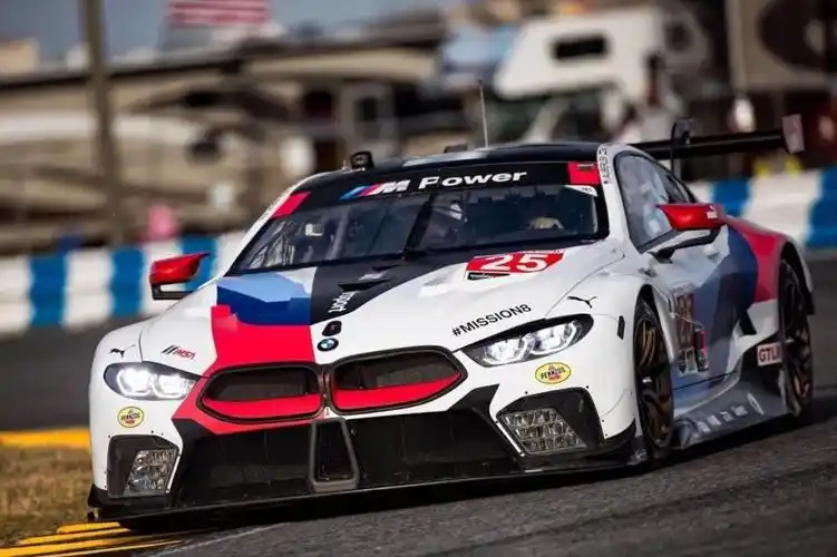 看比赛还是看新车?宝马m8 gte来了-搜狐体育