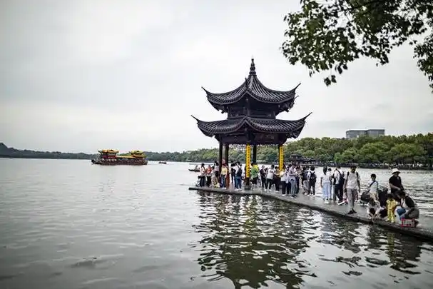 杭州旅游攻略必去景点推荐