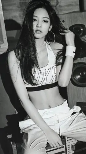 壁纸# #背景# #blackpink# #jennie# #rose# 我有两颗糖 给你一颗