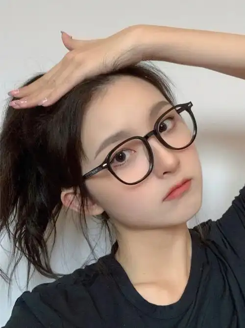 适合圆脸女生的素颜神器眼镜推荐