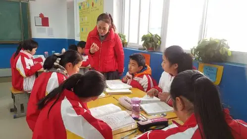 迎课堂改革春风 拥抱教育技术成长——解放路中学语文组教研活动纪实