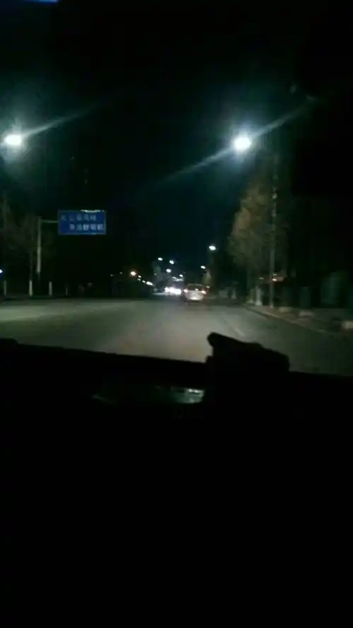 这个拍照位置是驾驶室还是副驾驶?