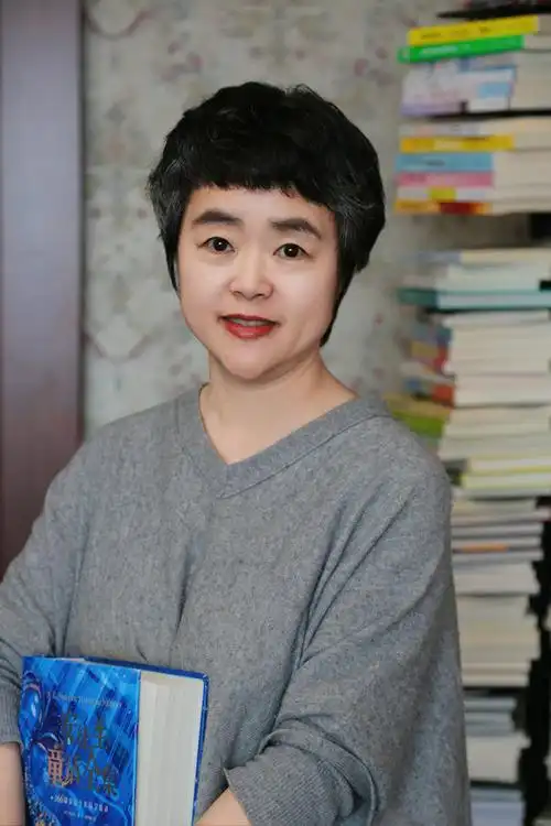 抖音电商图书达人元梦妈妈不希望你买很多书的图书主播