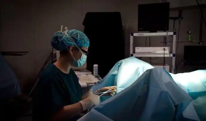 【转载】直击:20岁少女人流手术现场【组图】