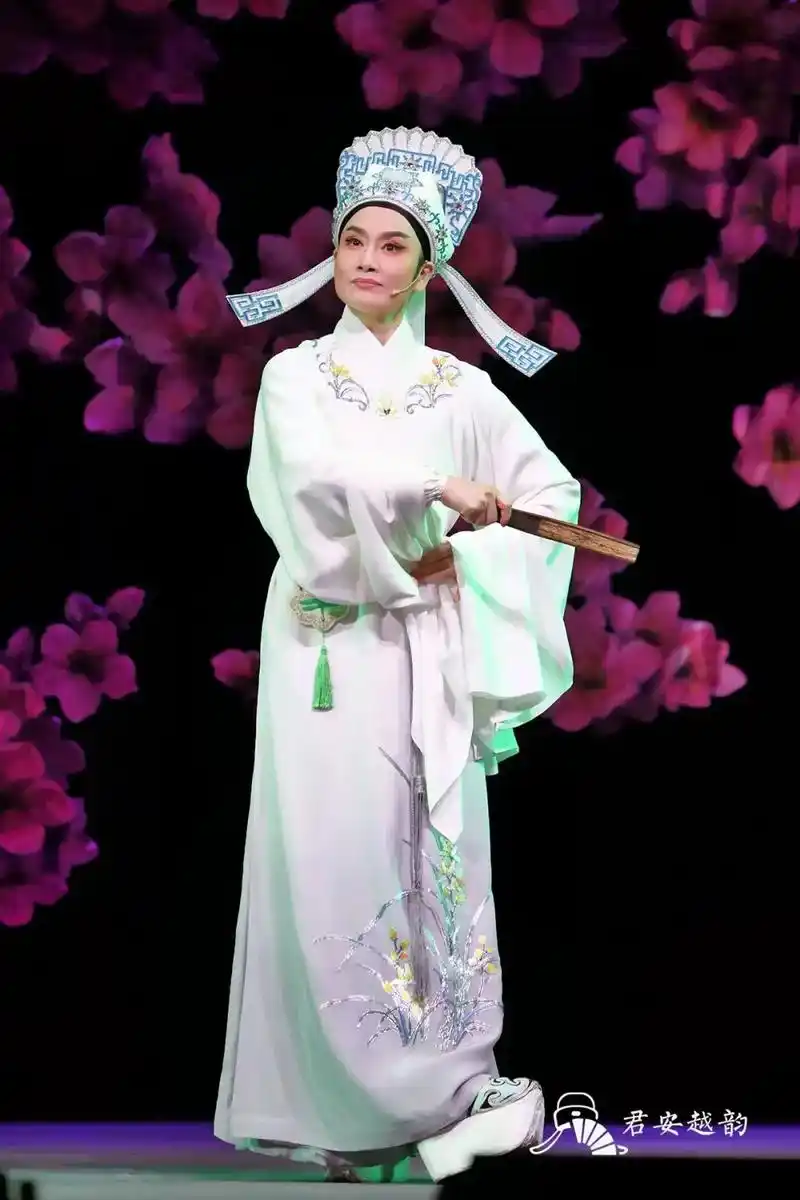 王君安,越剧尹派小生,国家级非遗尹派艺术传承人. - 抖音