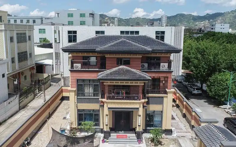 广东潮州自建农村别墅,外观精致大气,大家觉得怎么样?