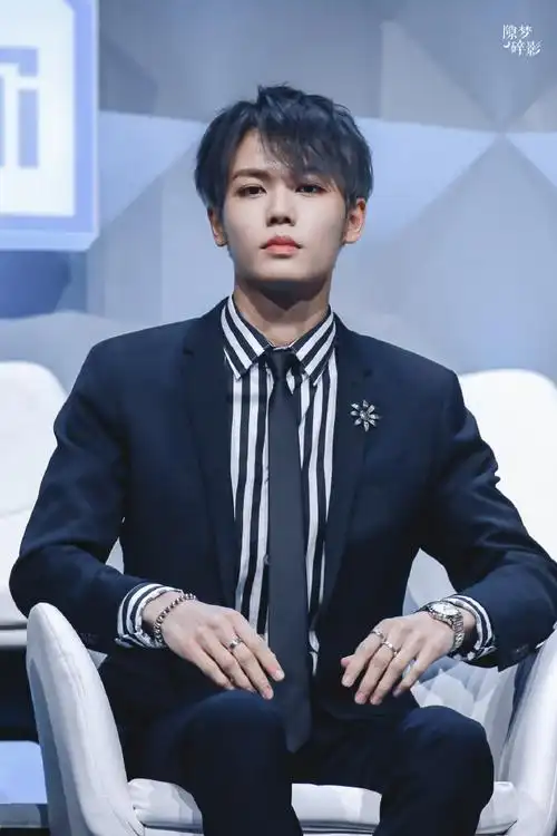 林彦俊出道四周年快乐