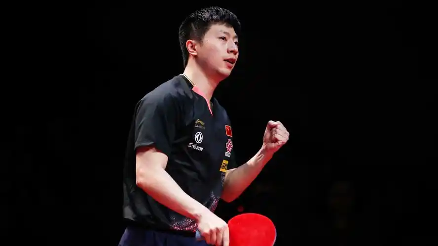 【回放】2020地表赛男单6进3:马龙vs周启豪 第一局