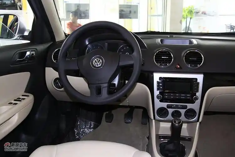 车型全览 大众 上汽大众 朗逸 朗逸 内饰功能  (99/331)