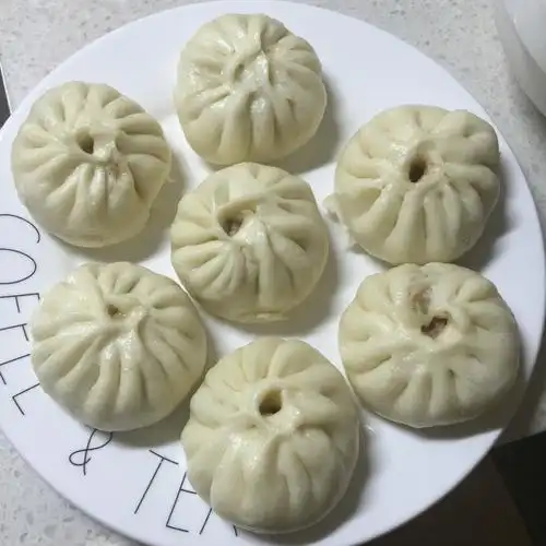 香葱肉包子