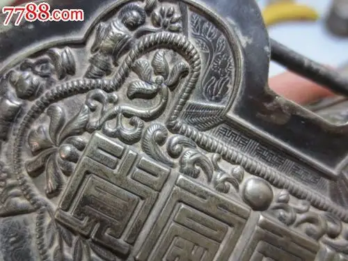 高浮雕龙凤鸳鸯大号长命锁