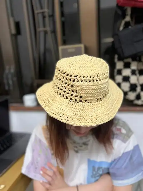 prada拉菲棉草编织渔夫帽