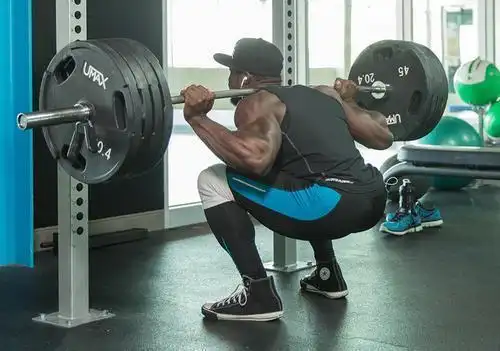 徒手健身动作,值得你来学习,为何还不来试试?