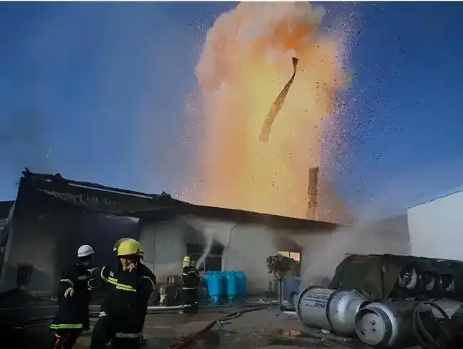 江苏昆山工厂爆炸