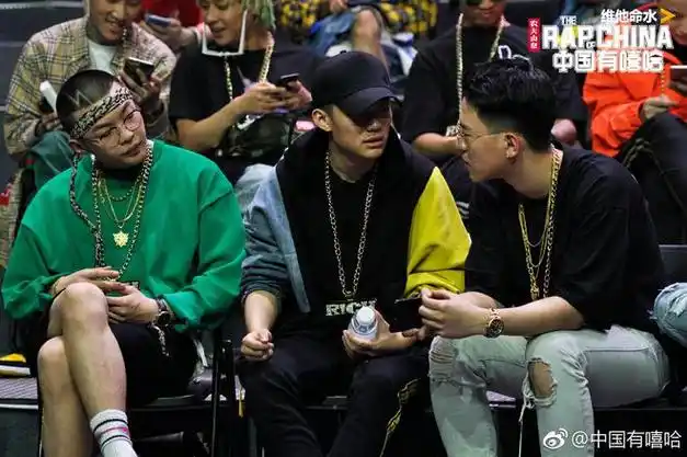 王唯楚被点名说唱og爆料中国有嘻哈内幕