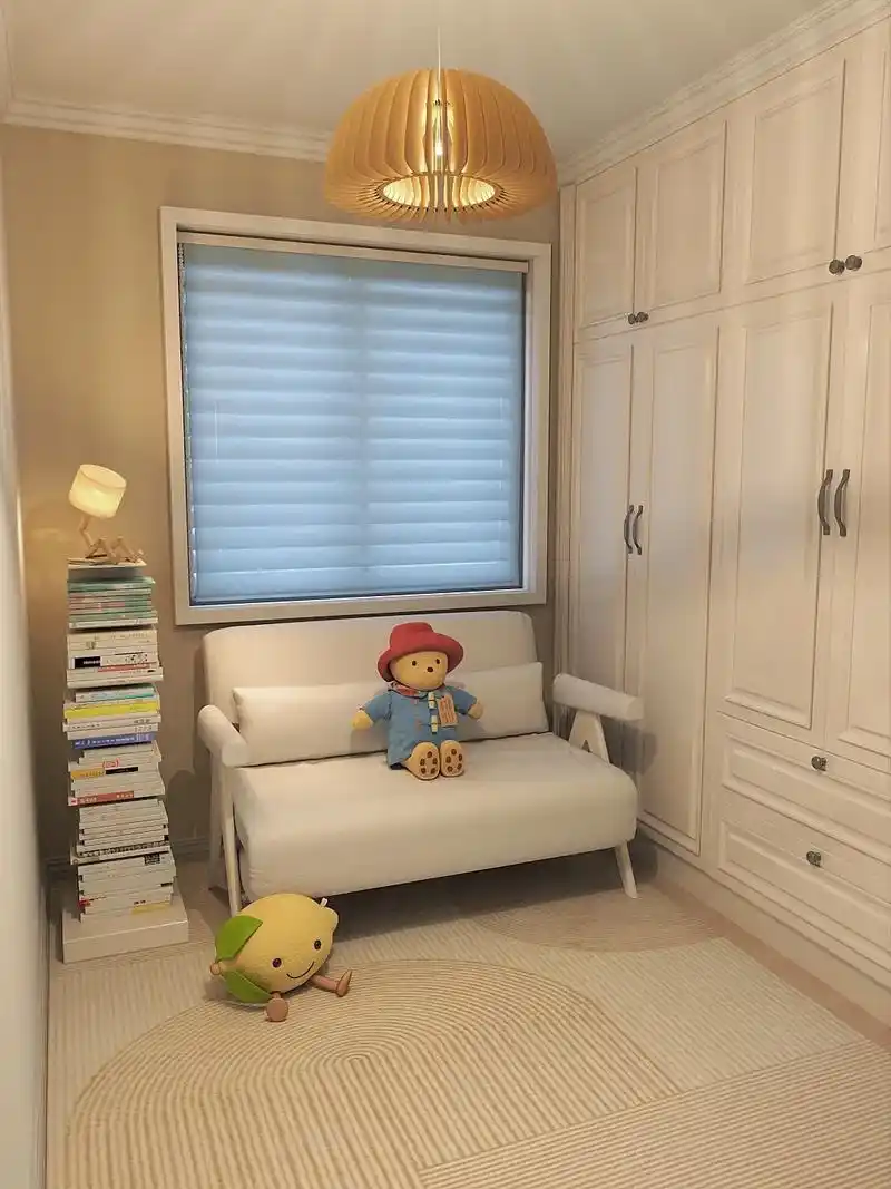 小卧室折叠沙发～秒变"1.2*1.95米"的单人床|||96 - 抖音