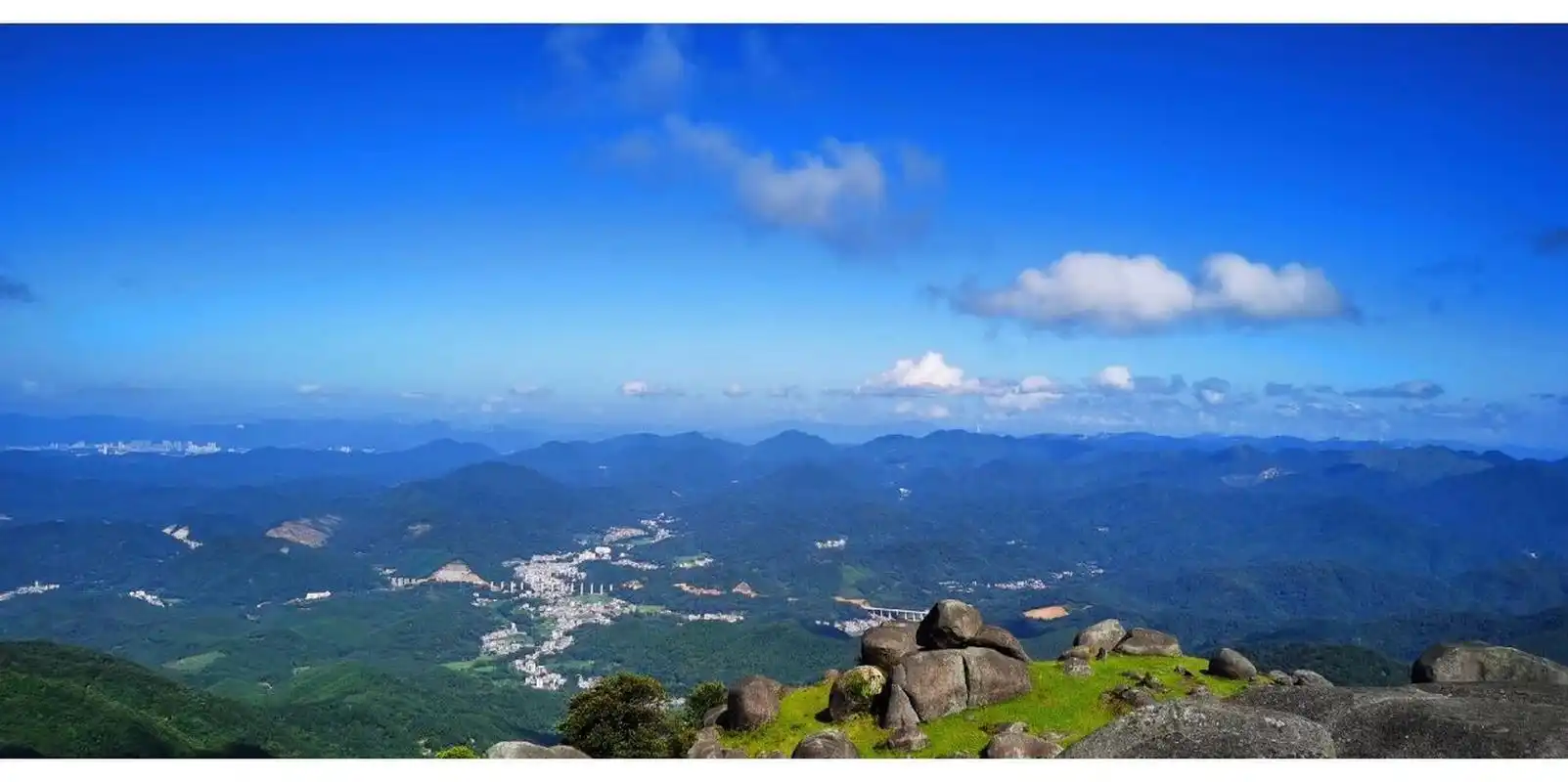 广西人都知道十万大山,玉林人都知道大容山,博白人都知道云飞嶂,而