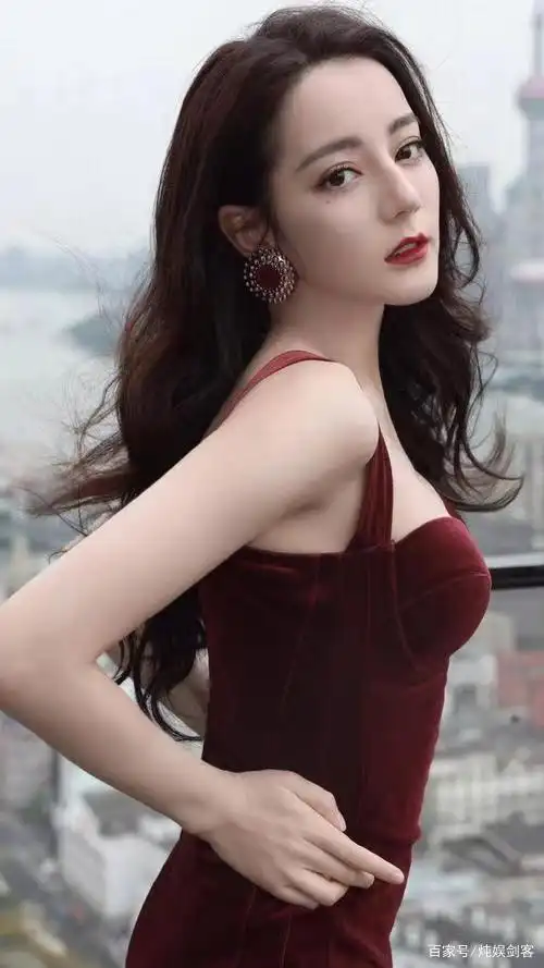 那些模仿女明星蹭流量的网红,杨幂的丑到无语!