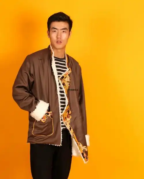 藏装藏族服装男藏袍男冬天保暖外搭绣花加绒藏式棉衣