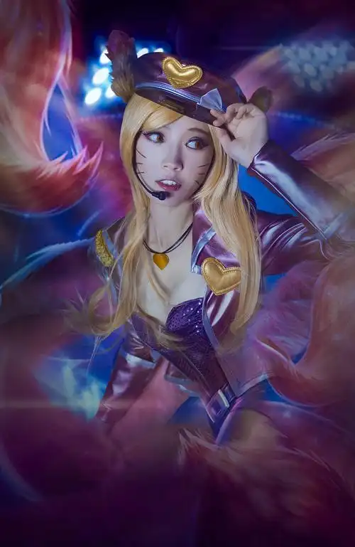 英雄联盟偶像歌手阿狸cosplay