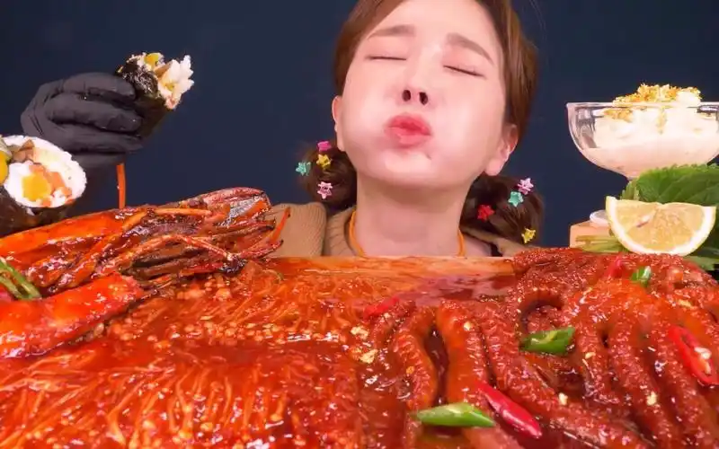 混剪深渊巨口,韩国小姐姐真实吃播,深夜不要观看系列!