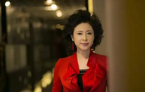 《爱的妇产科》李小燕演恶婆婆 自设计形象