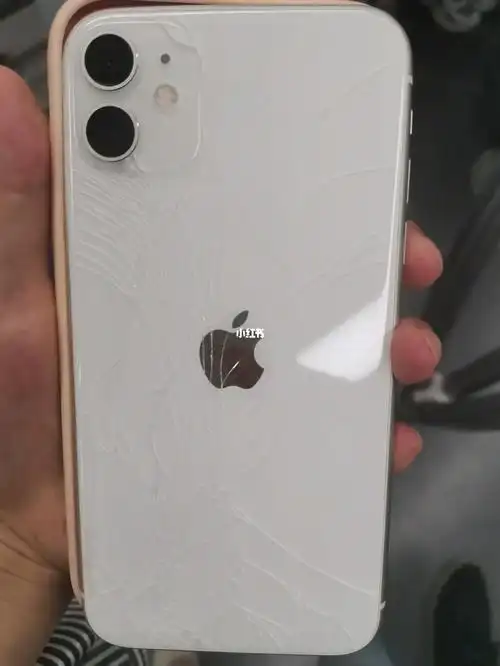 苹果11手机屏幕碎了,有啥好办法吗?求助