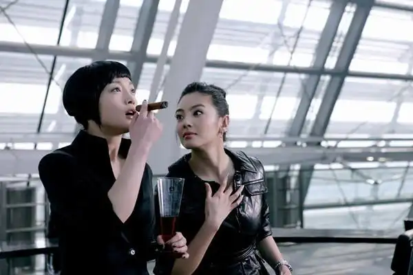 图赏析张之亮新电影女人不坏讲述三个女人的费洛蒙战争