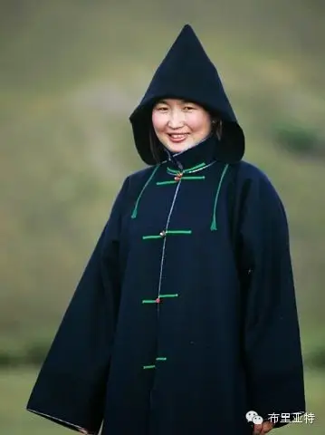 布里亚特"尤登帽"的各种戴法