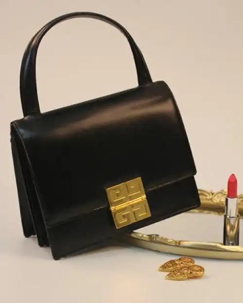 纪梵希黑金大金扣手提沙漏包