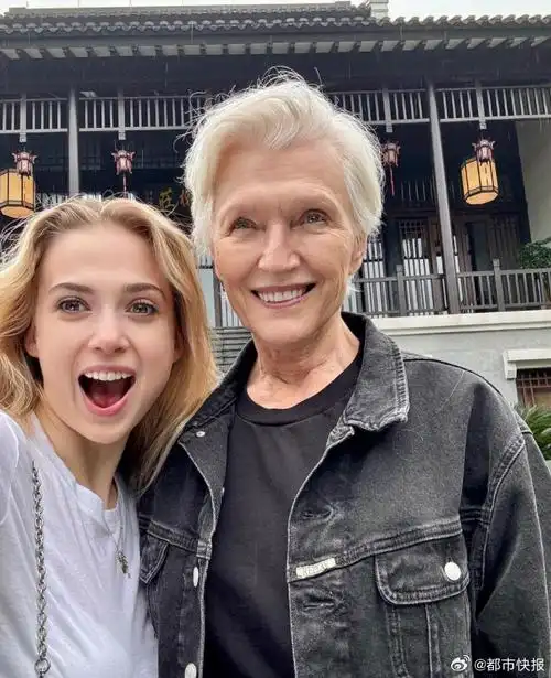 马斯克妈妈打卡杭州西湖