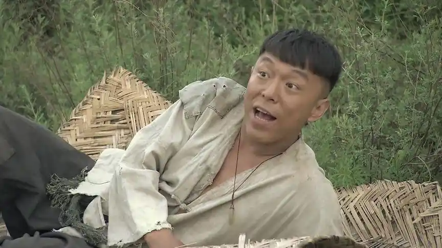 民兵葛二蛋06:葛二蛋被王喜宽和小舅子欺负,连住的地方都被烧了