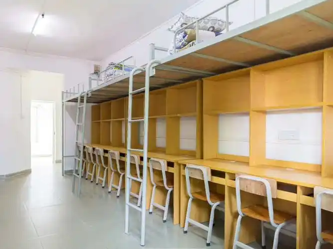 宿舍-校园环境-广东南粤技工学校-官方网站-广东南粤技工学校