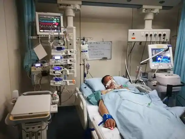 icu内的患者救还是不救,到底谁说的算