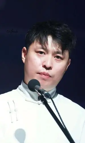 李鹤东为什么能够当二队队长?网友:就这三点你还不懂?