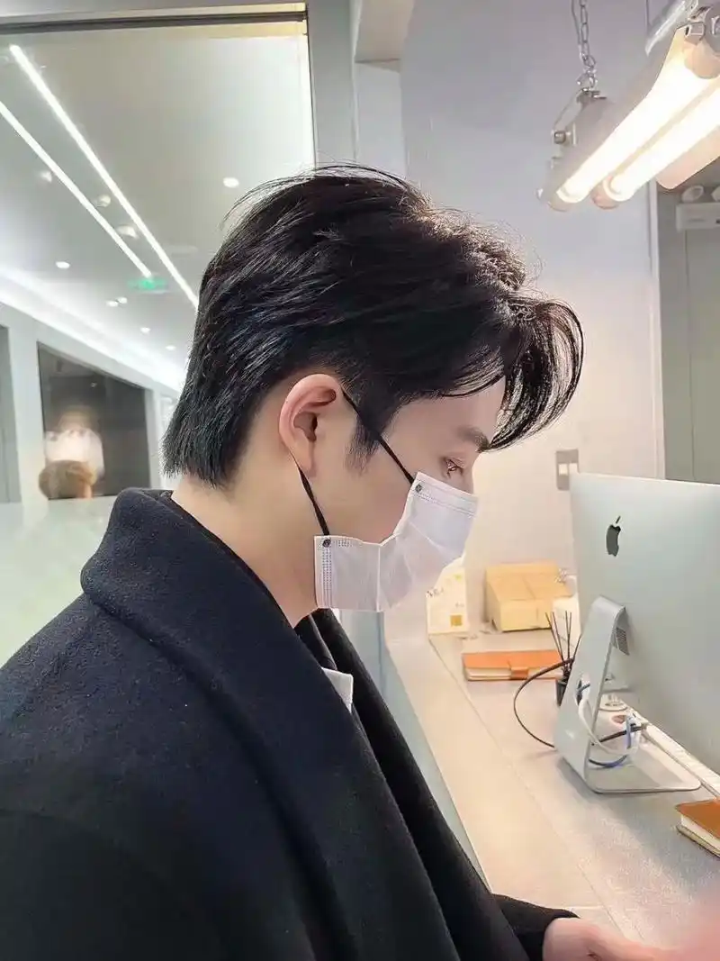 2020韩版造型烫自然吹干好打理.韩国欧巴发型北京男生发型 - 抖音