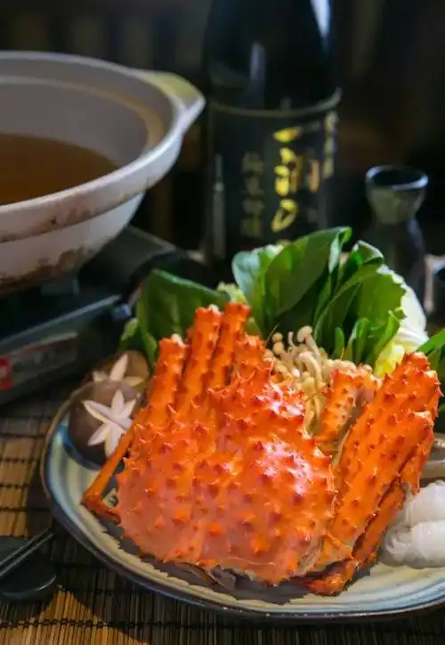 也欢迎母子档&姐弟档来用餐当然除了情侣档两对cp,可获赠帝王蟹火锅一